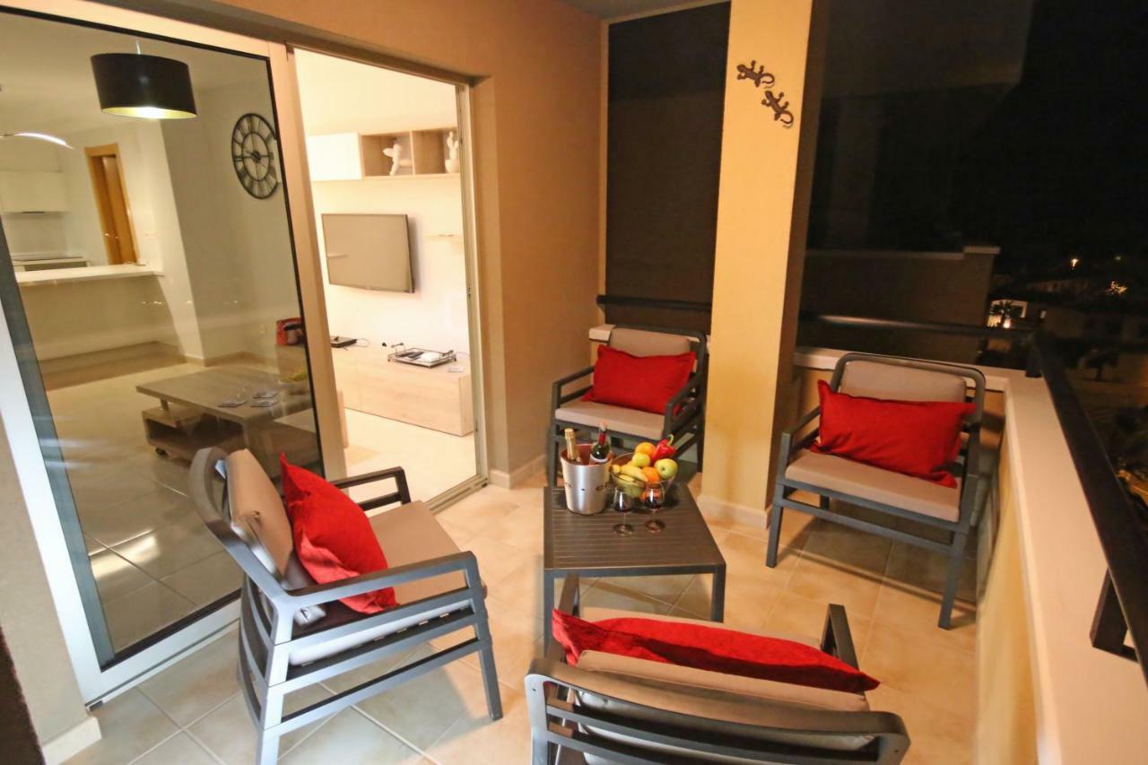 Ferienwohnung La Perla By Rentmedano Superb Luxury Duplex, Private Roof Terrace, Ocean View, Pool, Wifi And Parking El Médano Exterior foto